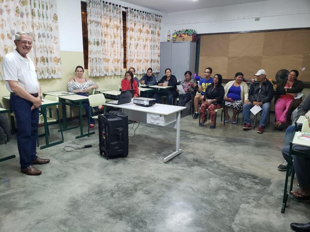 foto de Morungaba: Renascer Cooperativa se reúne com moradores do Santa Luz em Morungaba