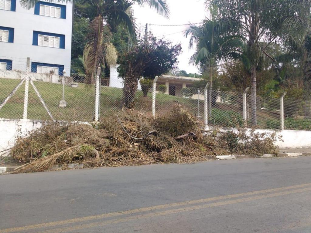 foto de Prefeitura de Serra Negra alerta que não pode recolher entulhos