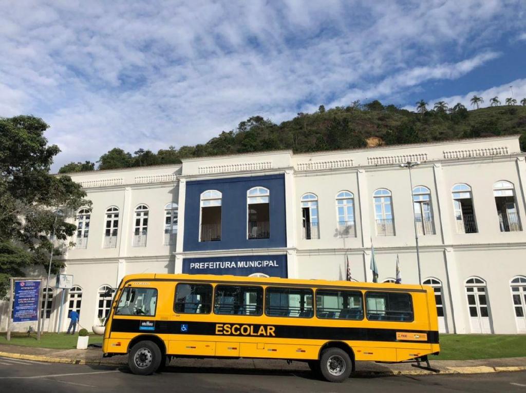 foto de Monte Alegre do Sul recebe novo ônibus escolar