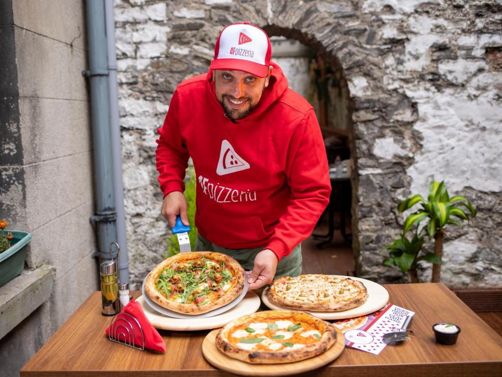 foto de Sem falar inglês, paulista muda para Irlanda, abre rodízio de pizza e faz sucesso. No último ano, seu faturamento passou de 1,5 milhão de euros