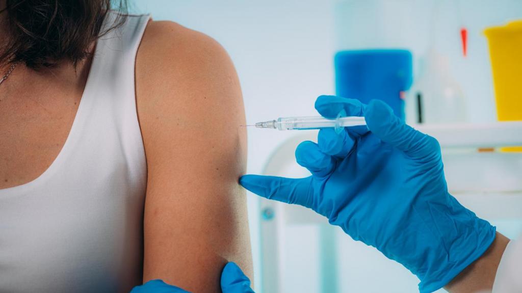 foto de Vacinação contra a Covid-19 em Amparo acontece agora nas USF