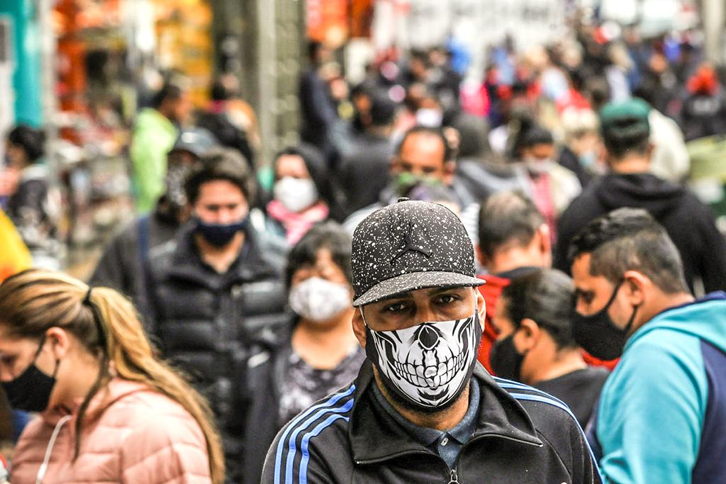foto de Estado de SP retira exigência do uso de máscara ao ar livre a partir de 11 de dezembro