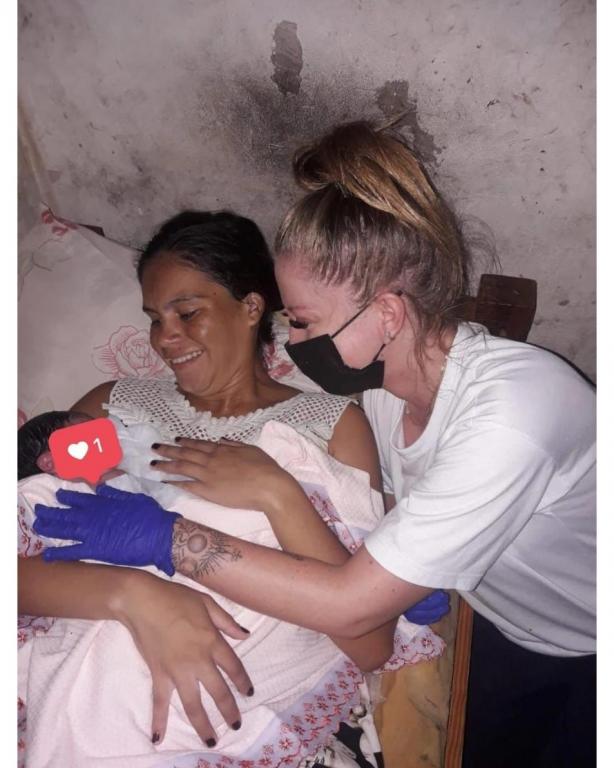 foto de Equipe do Setor de Ambulâncias realiza trabalho de parto com sucesso