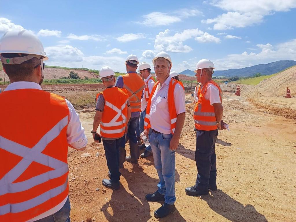 foto de Vereador Elson visita obras da barragem Duas Pontes em Amparo