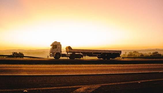 foto de Eixos suspensos de caminhões carregados passam a ser cobrados nas rodovias da região de Campinas e Circuito das Águas